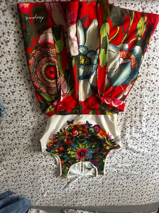 Bermudas Desigual rojas estampadas
