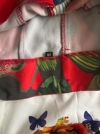 Bermudas Desigual rojas estampadas