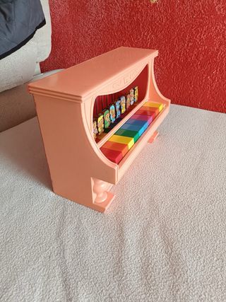 Piano juguete Blancanieves vintage