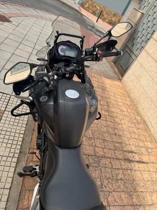 Benelli TRK 502 - Moto en perfecto estado