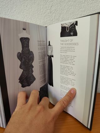 Libro THE SHOW Must Go On