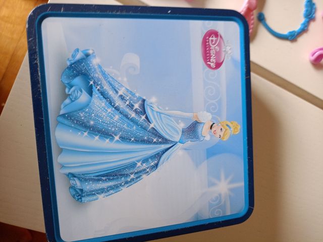 Minnie Mouse - Juego de Vestir