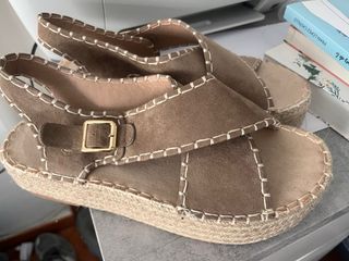 Sandalias plataforma marrón nuevas