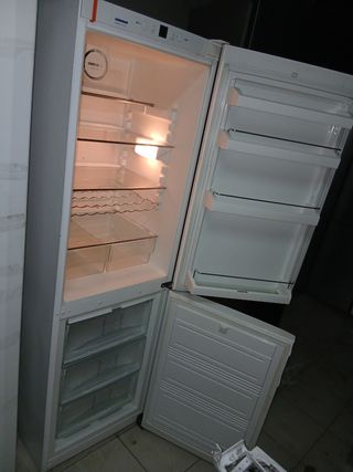 Frigorífico combi blanco Liebherr de 180x55