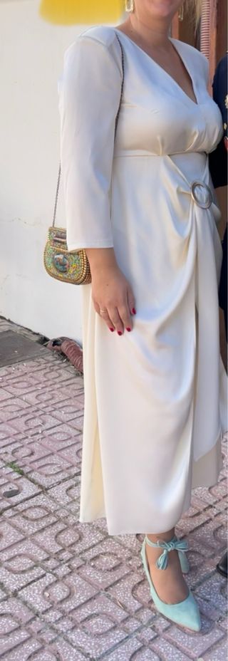 Vestido beige satin fiesta