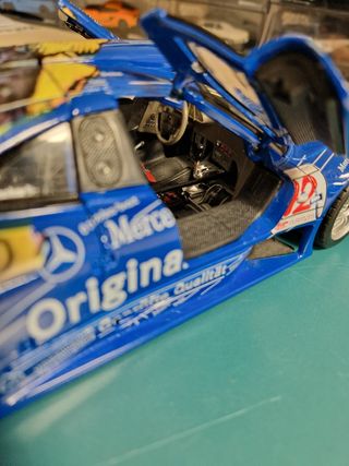 Mercedes CLK GTR - Escala 1:18
