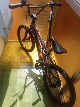 BMX Infantil - Bicicleta