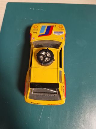 Peugeot 205 Turbo 1:25 Escala