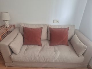 Sofá 2 plazas beige 