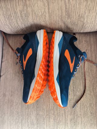 Zapatillas Brooks cascadia 14- Azul y Naranja