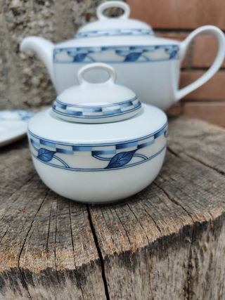 Teiera e zuccheriera porcellana blu e bianca