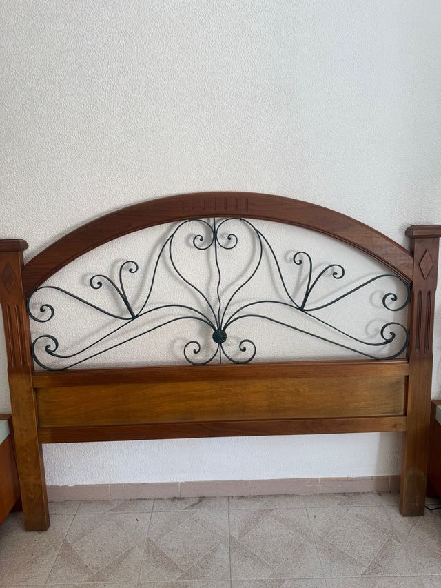 Cabecero madera y metal estilo vintage. Precioso!!