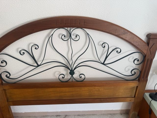 Cabecero madera y metal estilo vintage. Precioso!!