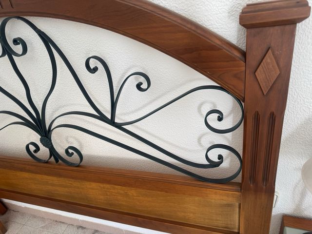 Cabecero madera y metal estilo vintage. Precioso!!