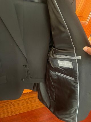 Traje Michael Kors Nuevo – talla 34W x 32L