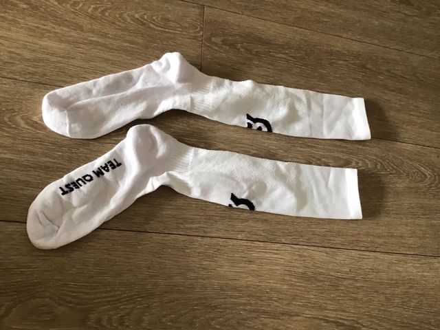 Zapatos fútbol Nike Jr. talla 38.5 + calcetines