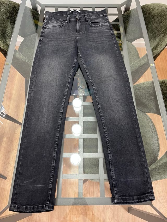 Vaqueros Zara negros