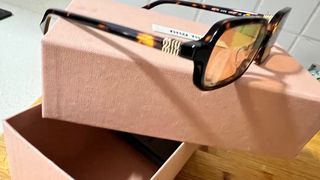Gafas Miu Miu marrón dorado Originales