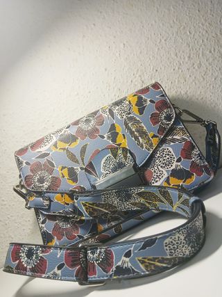 Bolso Parfois Bandolera Floral