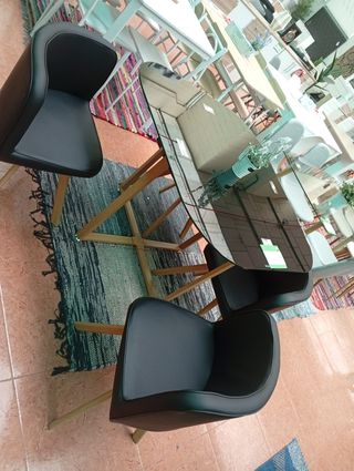 Mesa comedor 4 sillas - Negro/Dorado