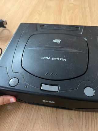 Sega Saturn consola negra
