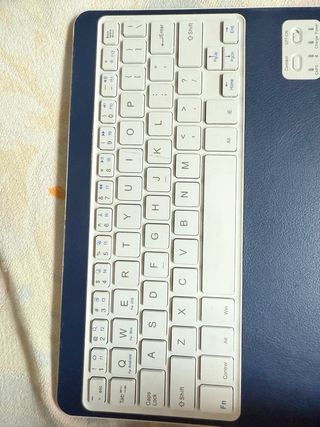 Teclado Bluetooth Portátil