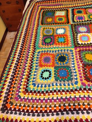 Manta crochet multicolor 150x150cm