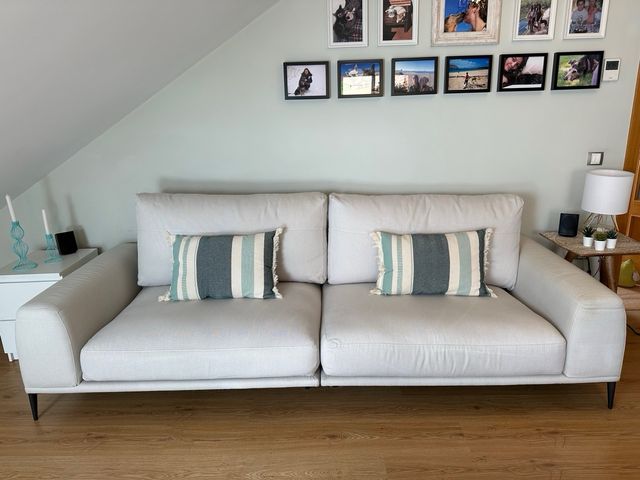 Sofá 4 plazas beige - como nuevo