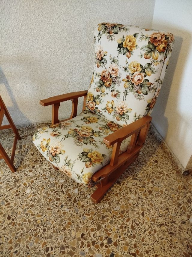 Sillón mecedora madera - beige