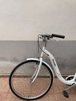 Bicicleta paseo Monty blanca