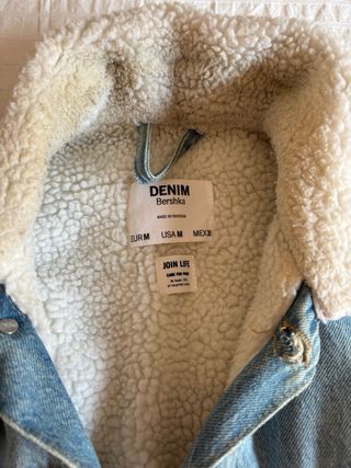 Cazadora vaquera Bershka 