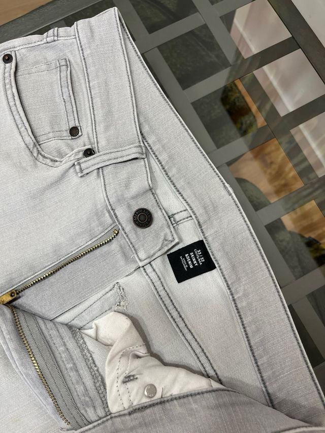 Vaqueros gris skinny