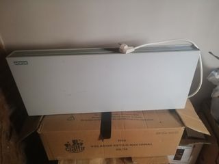 Calentador de agua eléctrico. Seminuevo,poco uso