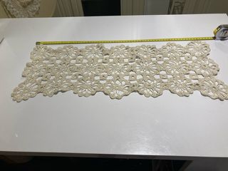 Centrotavola uncinetto beige
