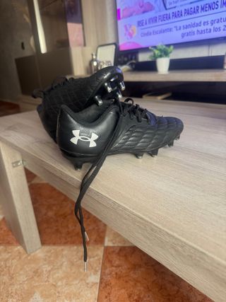 Botas Under Armour - Fútbol - Usadas talla 34
