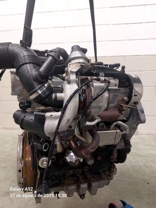 Motor VW Caddy 1.6 tdi CAYM de 2011
