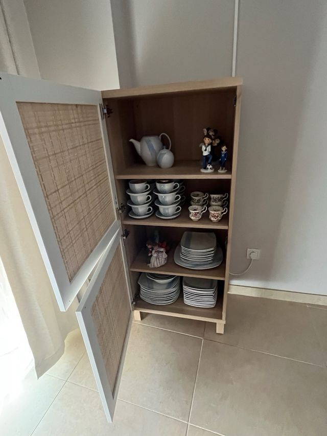 Mueble salón Besta blanco mimbre