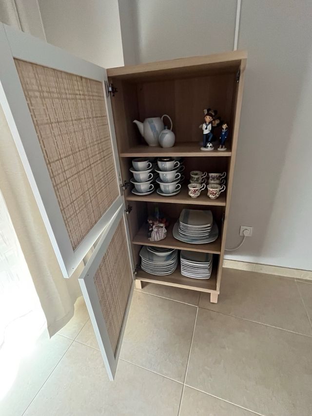 Mueble salón Besta blanco mimbre