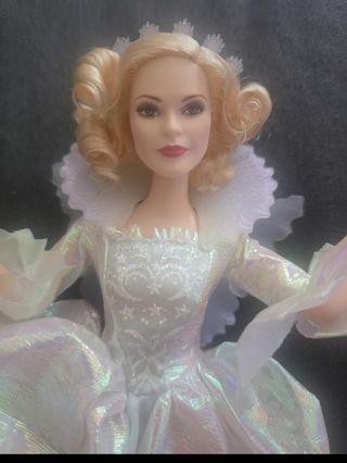 Muñeca Hada Madrina Cenicienta estilo Barbie.