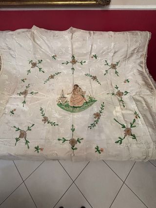 Copriletto raso antico dipinto
