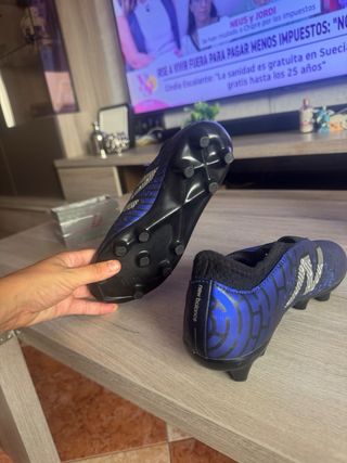 Botas New Balance Fútbol - Usadas, talla 35 
