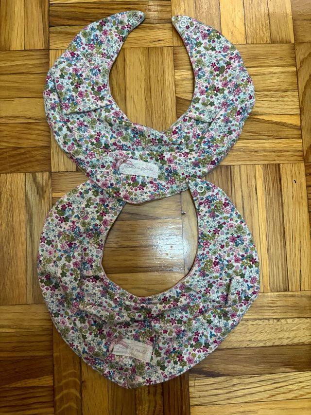 2 Baberos bebé - Pasito a pasito