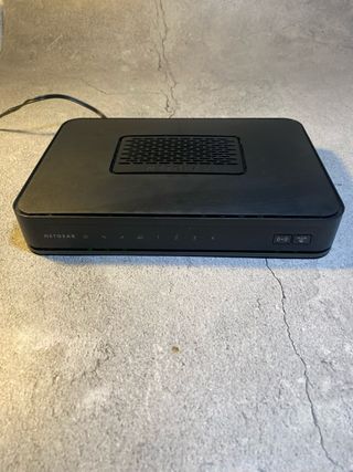 Decodificador Cisco + mando + router