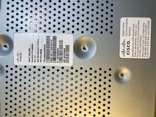 Decodificador Cisco + mando + router