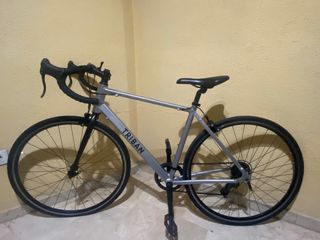 Bicicleta carretera Triban