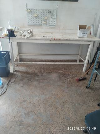 Banco trabajo metálico antiguo