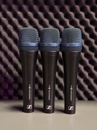 3 Micrófonos Sennheiser e945 casi NUEVOS.