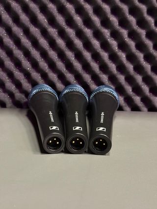 3 Micrófonos Sennheiser e945 casi NUEVOS.