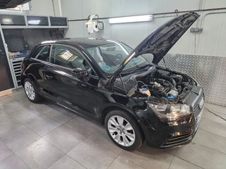 Audi A1 AVERIADO