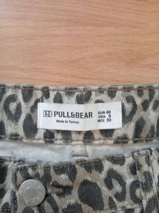 Bermuda Pull&Bear animal print M